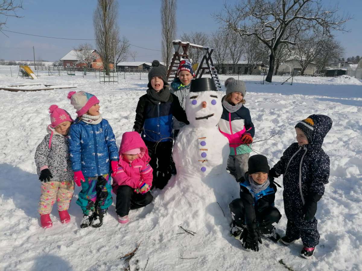 Boravak na zraku: igre na snijegu – PO Mraclin